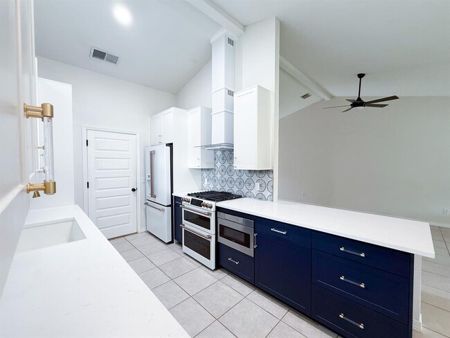 Building Photo - 1310 Lauretta Wood Dr