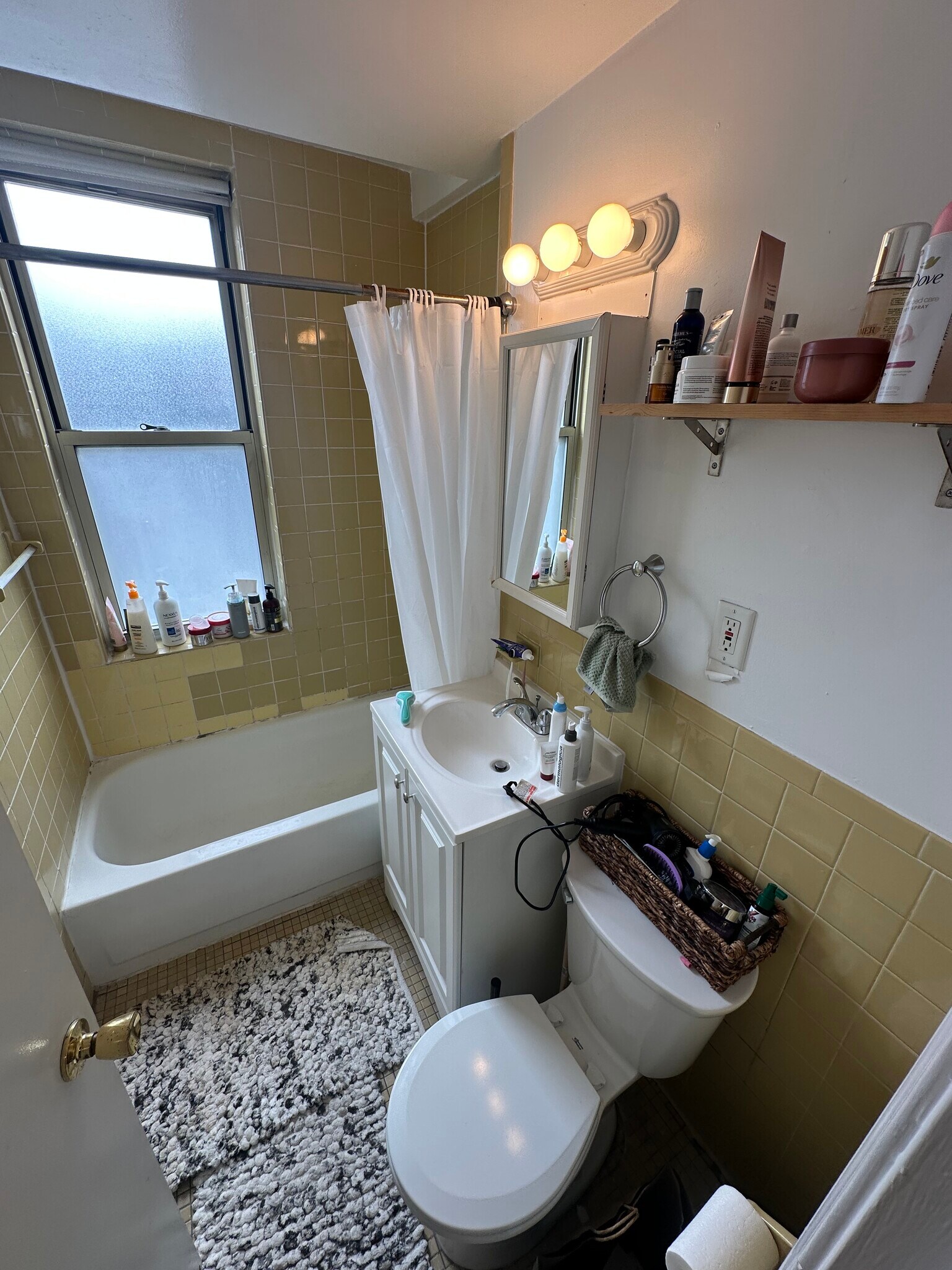 Apt 2 - 20 Colborne Rd