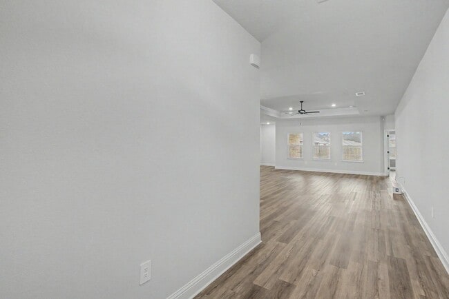 Building Photo - 13569 Sarus Dr