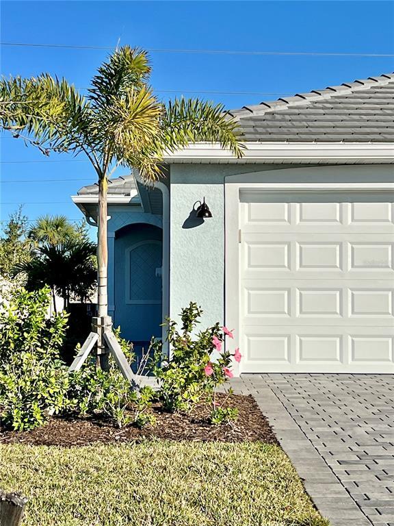 Building Photo - 8057 Shr Lk Dr