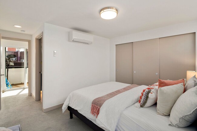 Building Photo - Modern Beacon Hill Townhome | Rooftop Deck...