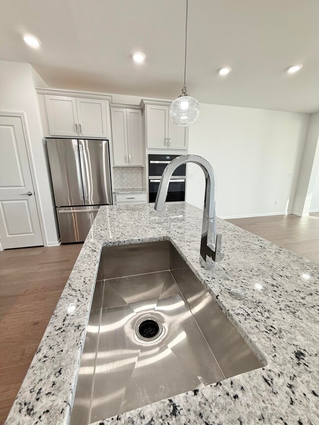 Building Photo - 5586 E Spaniel Dr