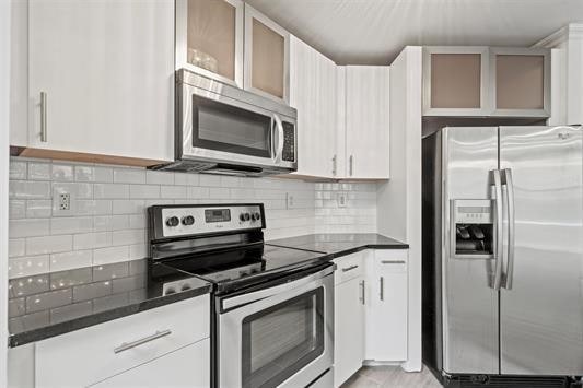 Building Photo - 24 Ave at Port Imperial