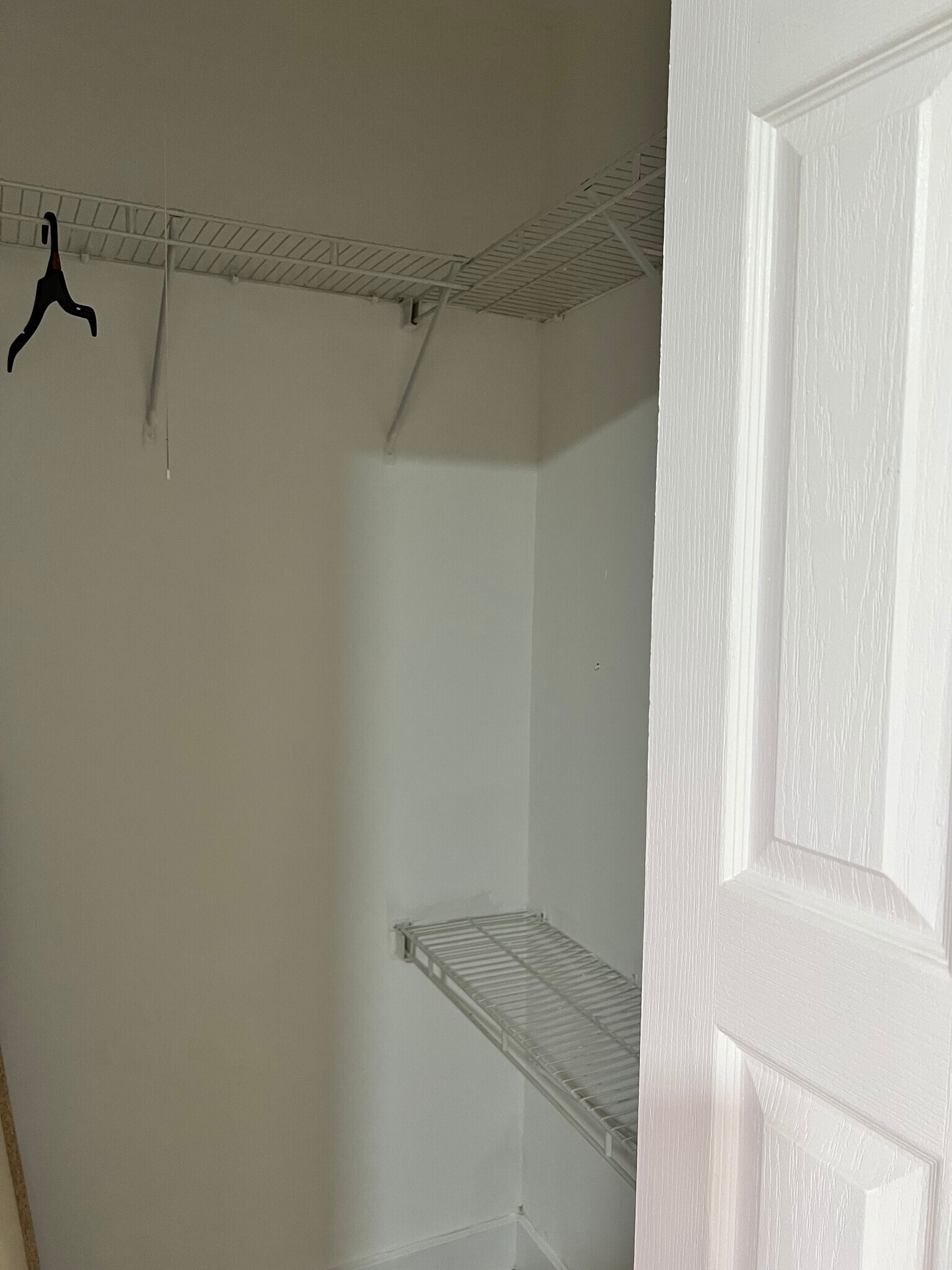 Walk in closet - 13200 SW 49th St