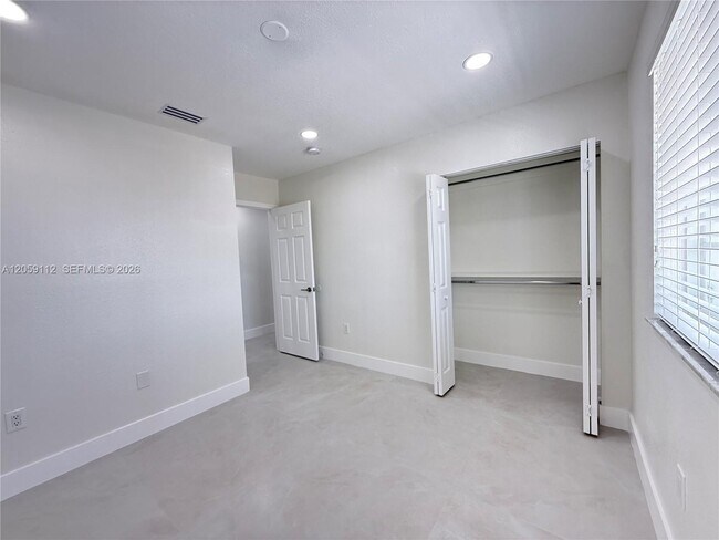 Building Photo - 3514 W 76th St