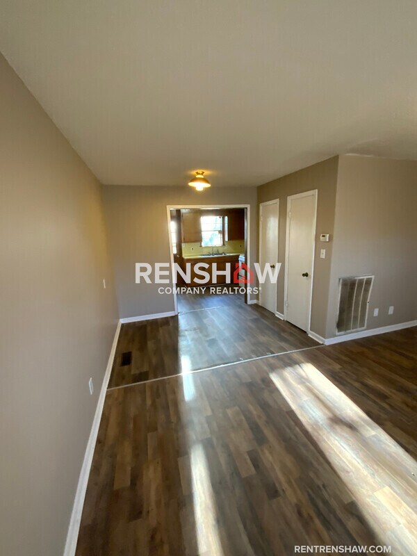 Building Photo - 1020 Merriman Ave