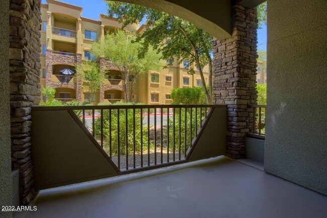 Building Photo - 5350 E Deer Valley Dr