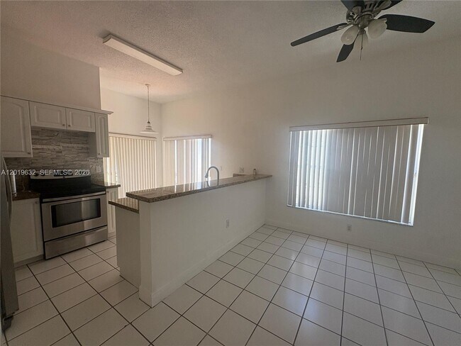 Building Photo - 21485 SW 90th Pl