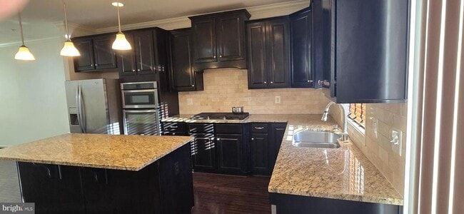 Building Photo - 14067 Marketcenter Dr