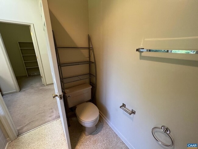 Building Photo - 2424 Holkham Dr