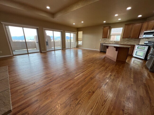 Building Photo - Spacious Ranch Style in Flying Horse with INCREDIBLE VIEWS of Pikes Peak!