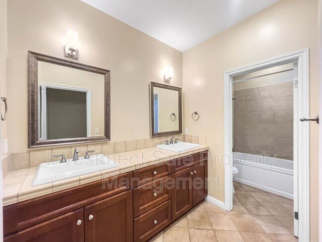 Building Photo - 3677 Bonita Ranch Ct