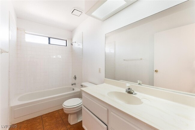 Building Photo - 509 Sheffield Dr