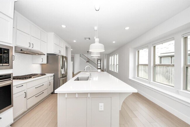 Building Photo - 14923 Rutledge Crk Ln