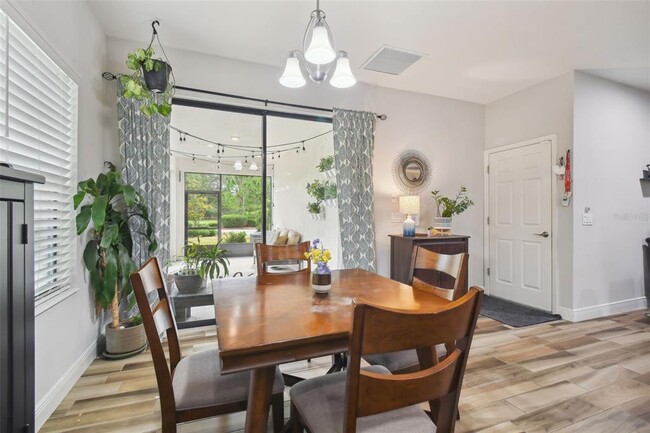 Building Photo - 2445 Whittler Br