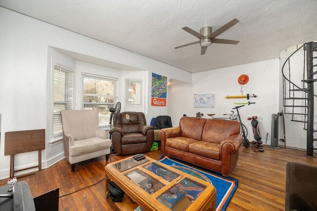 Building Photo - 1254 SW 9th Rd