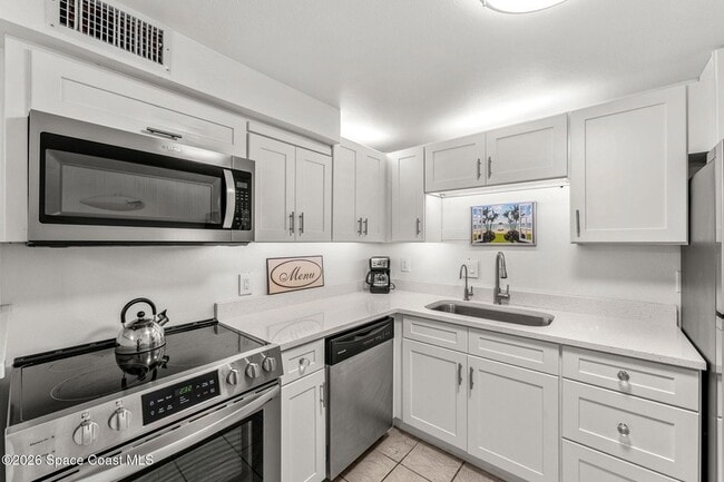 Building Photo - 2700 N Hwy A1A