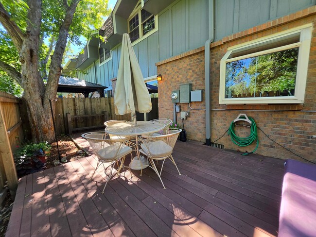 Building Photo - 3850 Paseo Del Prado