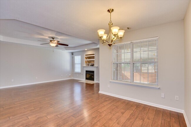 Building Photo - 703 Cannock Loop