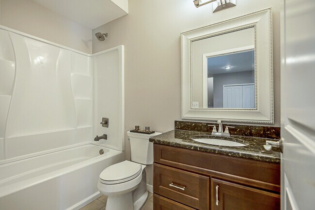 Building Photo - 348 Sedgewood Ln