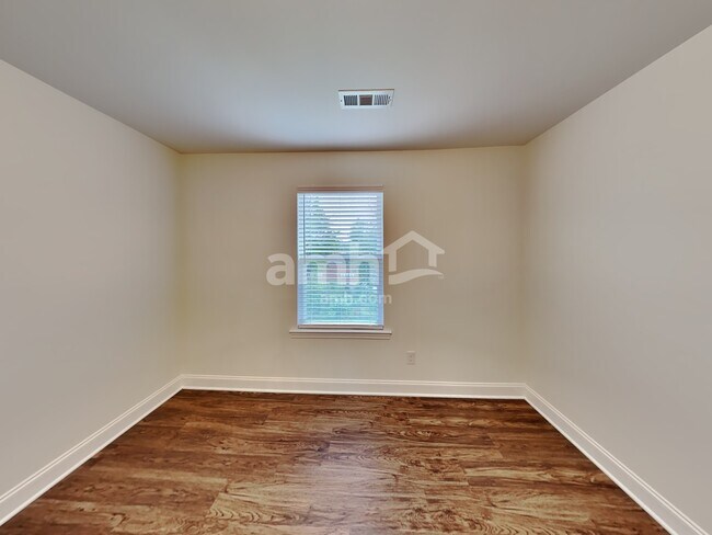 Building Photo - 4037 Birchfield Pl