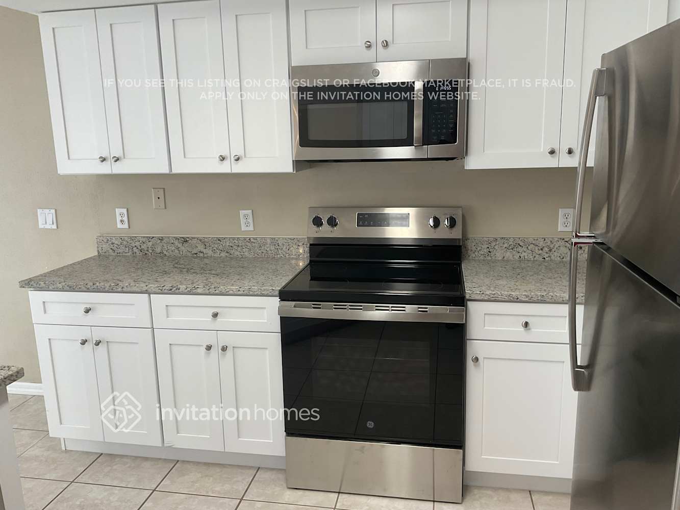 Building Photo - 1215 Lake Shore Ranch Dr