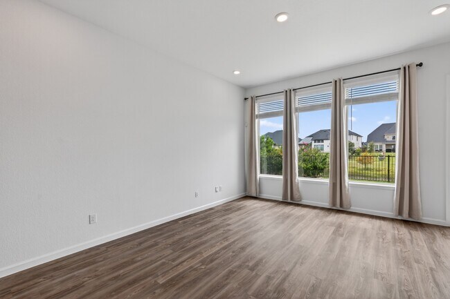 Building Photo - 5634 Amber Brook Ln