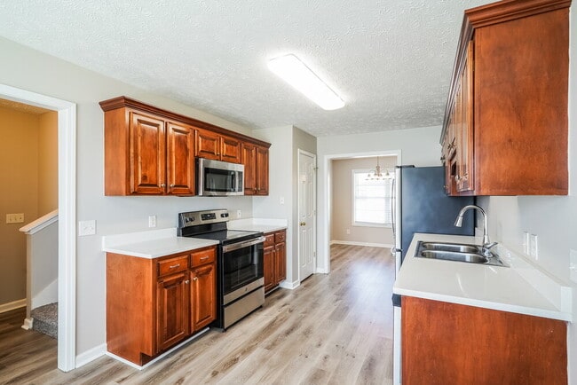 Building Photo - 6006 Boxer Pl