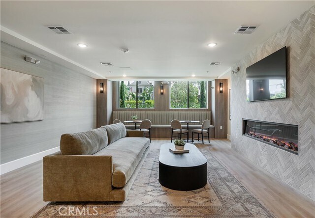 Building Photo - 1303 Orange Grove Ave