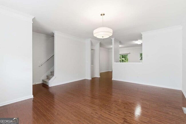 Building Photo - 6710 Stoneleigh Way