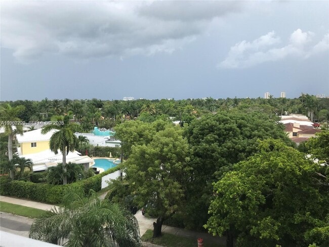 Building Photo - 1701 Washington St