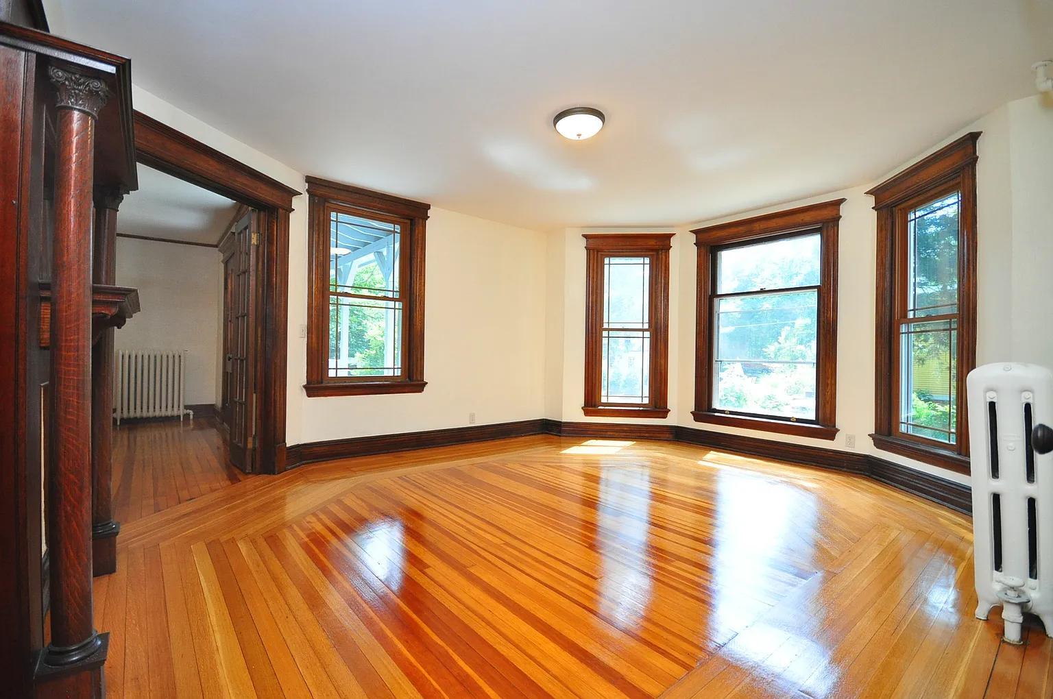 Living Room # 1 - 188 Lovely St