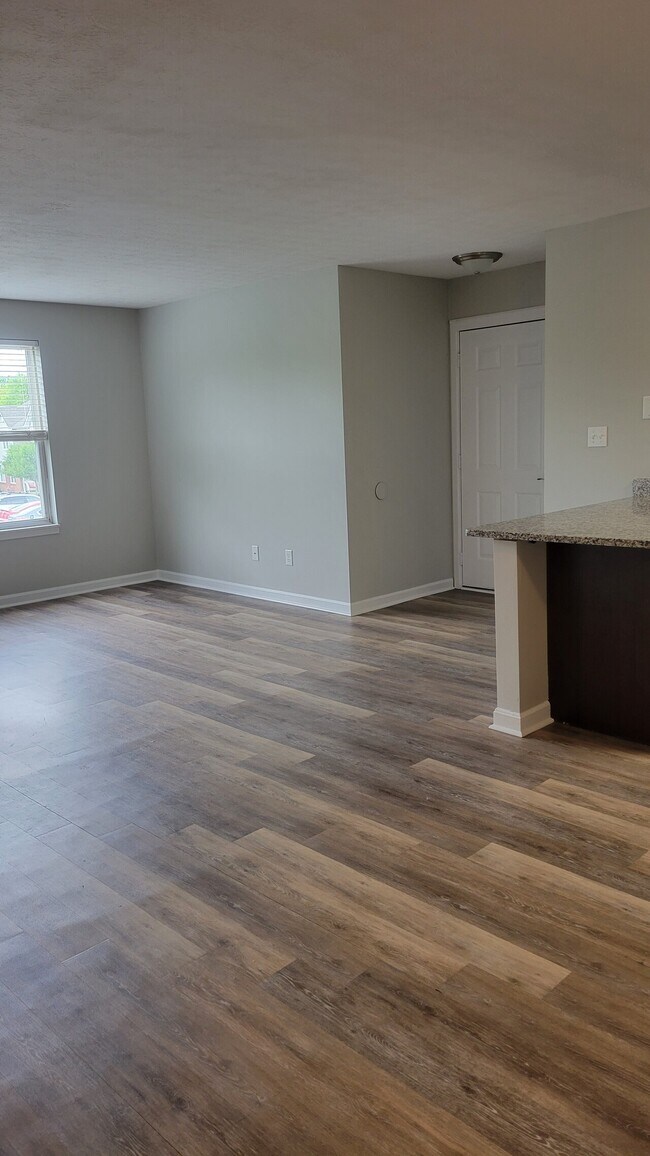 Building Photo - Graham Village