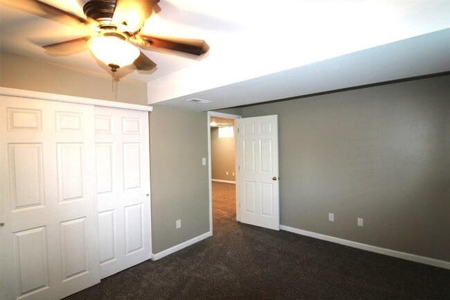 Building Photo - 207 Tyndale Dr