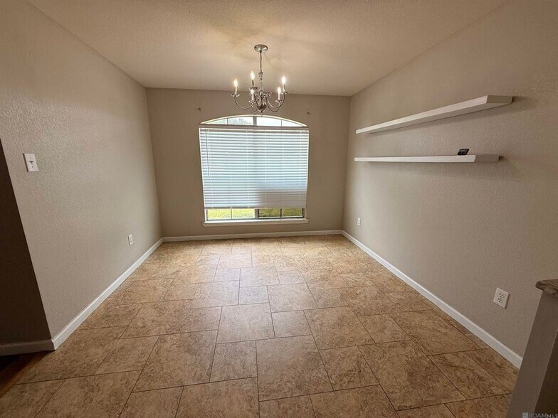 Building Photo - 12862 Bonnie Bleu Dr