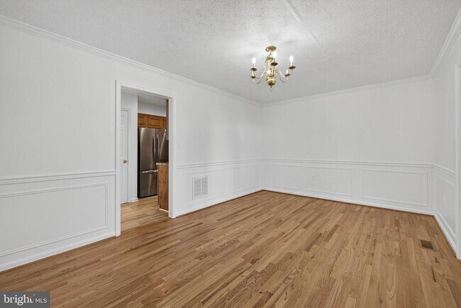 Building Photo - 1984 Cidermill Ln