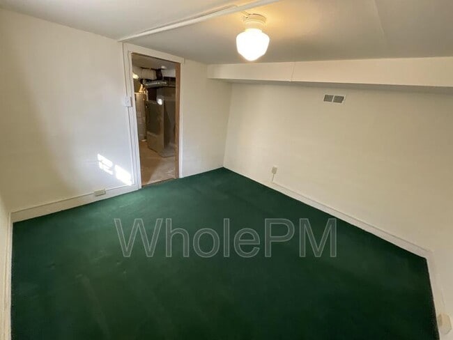 Building Photo - 4909 Beach Ct