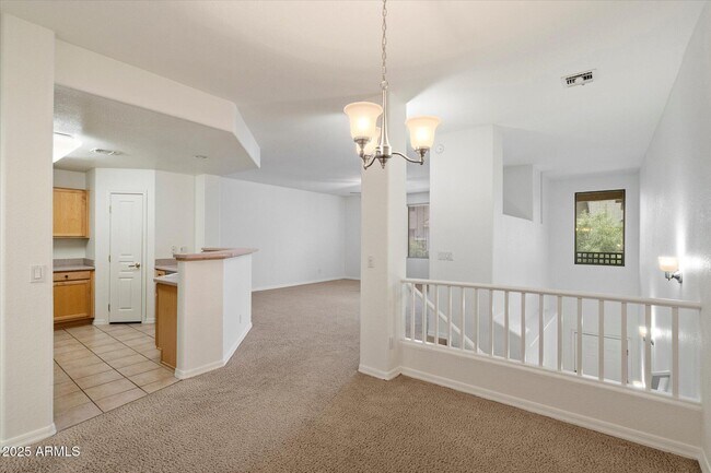 Building Photo - 15221 N Clubgate Dr