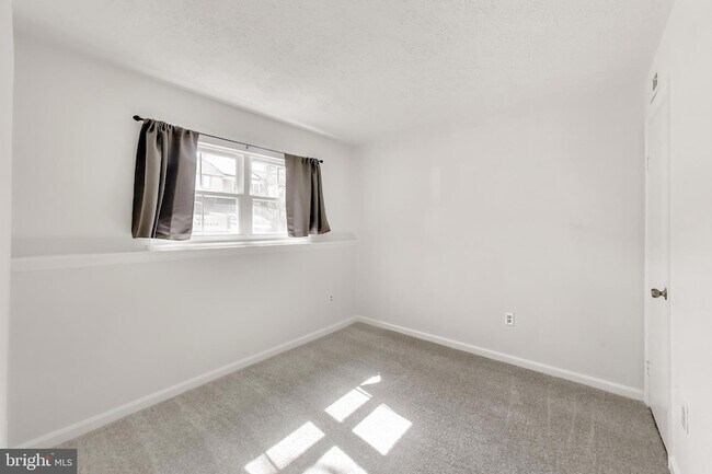 Building Photo - 3548 Softwood Terrace