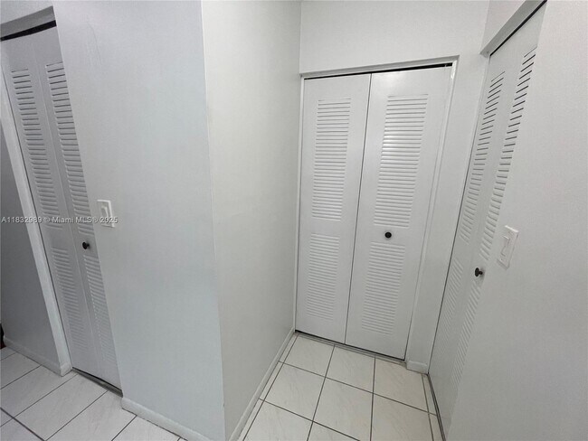Building Photo - 6861 SW 147th Ave