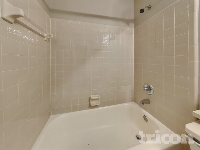 Building Photo - 2017 Rudder Dr