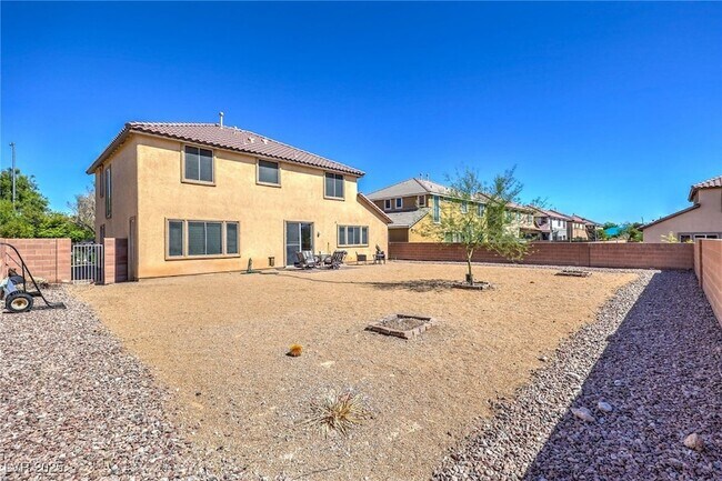 Building Photo - 4925 N Goldfield St
