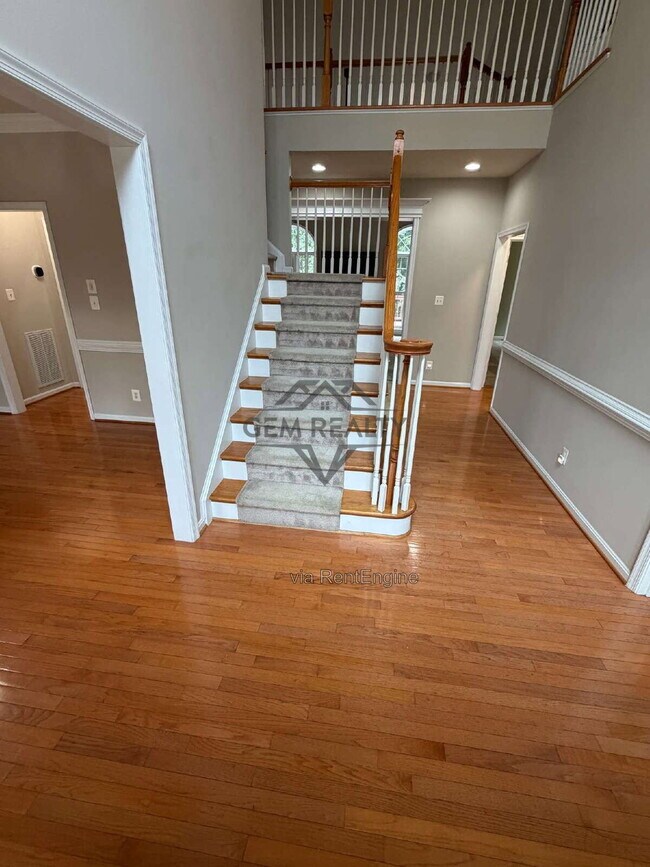 Building Photo - 10410 Silver Creek Ct