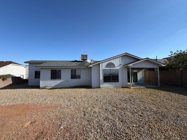 Building Photo - 4520 Rockaway Loop NE