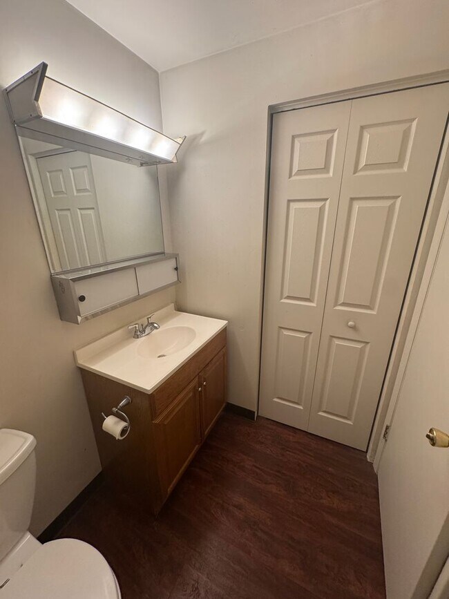 Building Photo - 1 Bed 1 Bath- Moon Township PA