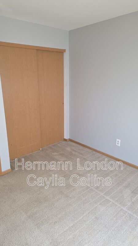 Building Photo - 946 Amaral Cir