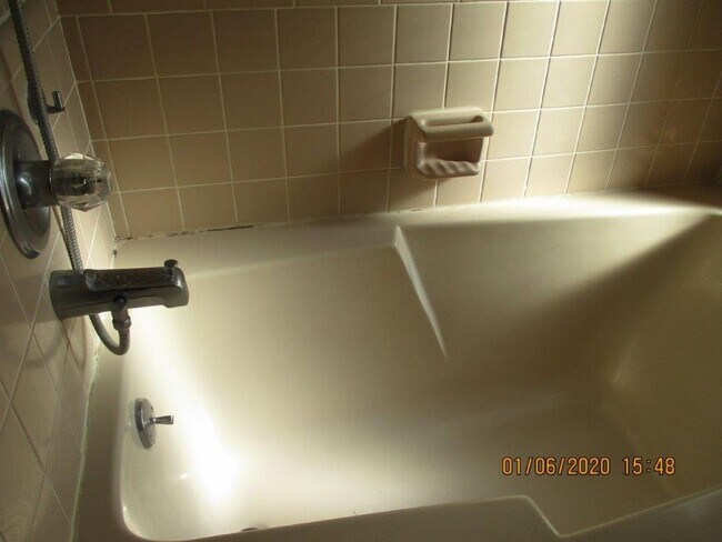 Building Photo - 610 Alhambra Lane