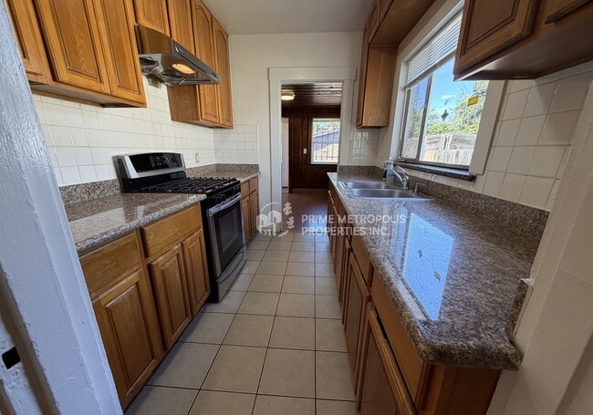 Building Photo - 1715 82nd Ave