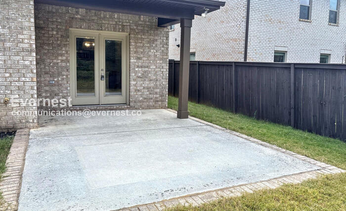 Building Photo - 115 Kretzer Ct