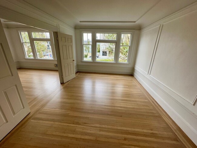 Building Photo - 2620-26 Van Ness